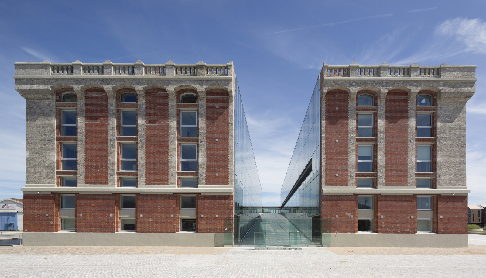 Halle aux Sucres — Learning Center
